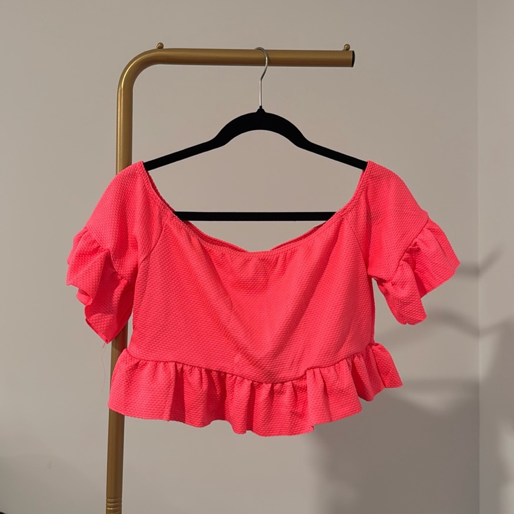 Pink going out top.